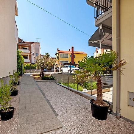 Apartments Anamar روفينج المظهر الخارجي الصورة