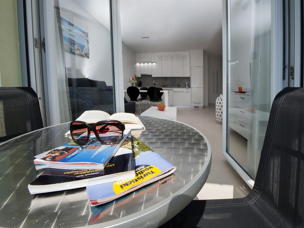 Apartments Anamar روفينج المظهر الخارجي الصورة