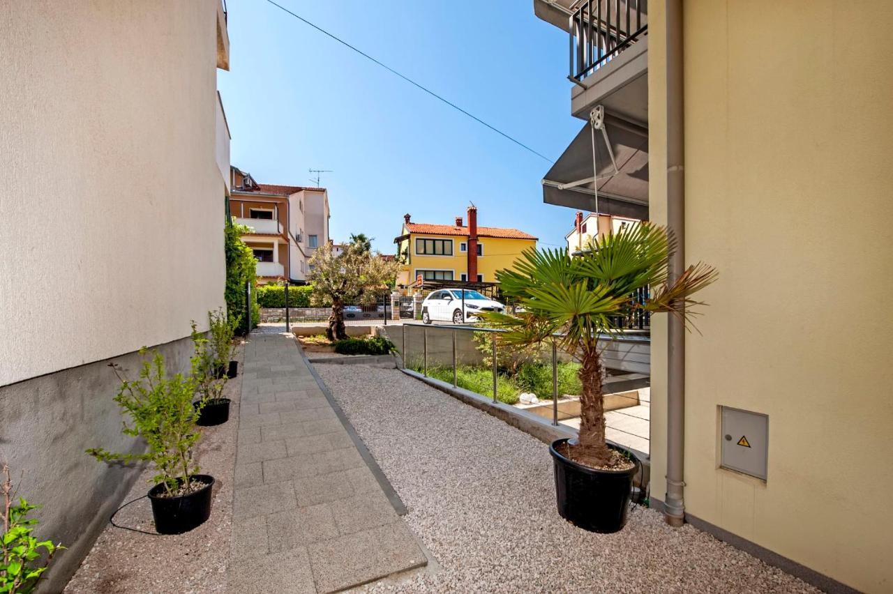 Apartments Anamar روفينج المظهر الخارجي الصورة
